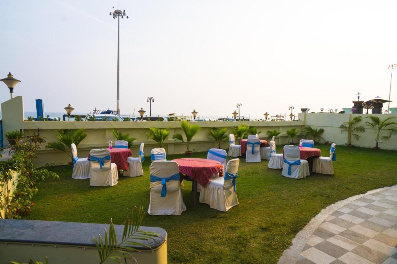 Hotel Prabhupada Puri Exterior foto